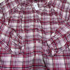 Old Navy Plaid Button Down Shirt in Pink and White